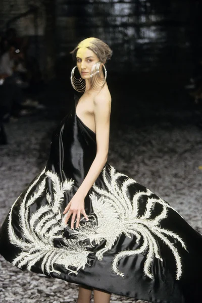 Look 64